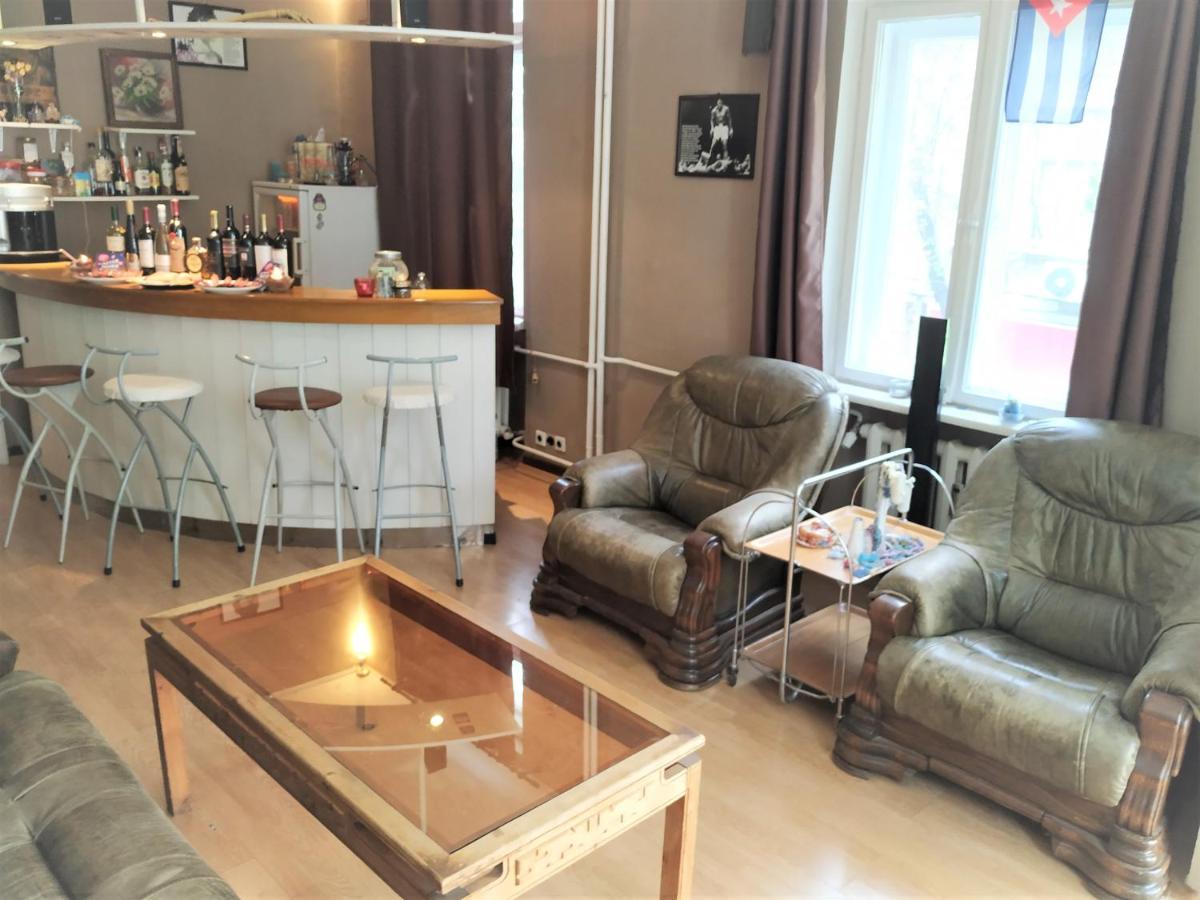 Private In The Center